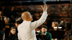 Ο Γιάννης Χατζηλοΐζου και το Athens Philharmonic International Peace Concert ενώνουν Μπετόβεν, παγκόσμια ειρήνη και πολιτιστική διπλωματία
