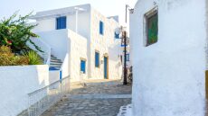 Αυτό το ελληνικό νησί χαρακτηρίστηκε ως «αυθεντικό διαμάντι του Αιγαίου» από τους Αγγλους