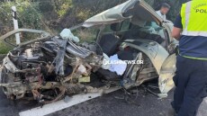 Τραγωδία στον ΒΟΑΚ: Ένας νεκρός και τρεις τραυματίες από σύγκρουση ΙΧ με βαν, δείτε φωτογραφίες