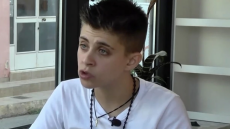 Στην Ευελπίδων η Ειρήνη Μουρτζούκου - «Δεν είμαι καλά», δήλωσε έξω από το αστυνομικό τμήμα