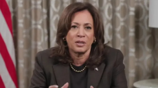 Καμάλα Χάρις κατά Τραμπ: Εγωιστική εξουσία, στενόμυαλο όραμα και κίνδυνος συνταγματικής κρίσης