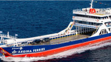 Μηχανική βλάβη στο πλοίο «Ελένη» με προορισμό την Αίγινα, ταλαιπωρία για τους επιβάτες 
