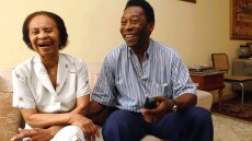 Πέθανε στα 101 της η μητέρα του Πελέ – Δεν είχε μάθει για τον θάνατο του γιου της