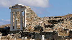 Συνολάκης: Ένα κομμάτι της Δήλου θα βυθιστεί μετά από 50 χρόνια