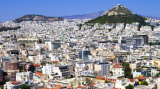 Η κυβέρνηση στρώνει το χαλί των πλειστηριασμών στα «κοράκια» των funds 