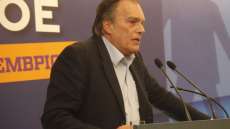 Νεφελούδης προς «Παραιτηθείτε»: Καλή διασκέδαση και προσοχή στα καλσόν