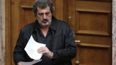 Και ταξικό μίσος Πολάκη προς δικαστές με το τραγούδι «Οι αστοί τρομάξανε»