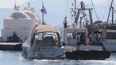 Τραγωδία στην Αίγινα: Εμφανίστηκε η «εξαφανισμένη» τέταρτη επιβάτης στο σκάφος του 77χρονου