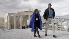  «Πολύ γλυκό» και «διαβασμένο» χαρακτηρίζει τον Ομπάμα η αρχαιολόγος που τον ξενάγησε