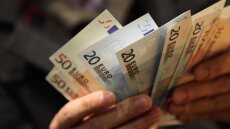 Έκτακτη οικονομική ενίσχυση τα Χριστούγεννα σε ευάλωτα νοικοκυριά - Ποιους αφορά, πότε θα δοθεί