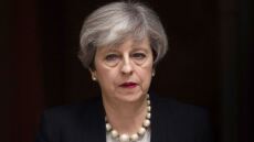 Φωτιά στο Λονδίνο: Παραδοχή Μέι - Ήμασταν κατώτεροι των περιστάσεων