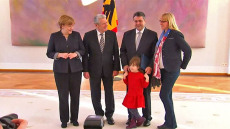 Γκάμπριελ: Παρενοχλούν τη γυναίκα μου, μετά τις δηλώσεις Ερντογάν εναντίον μου