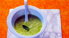 Δροσερή σούπα με πεπόνι