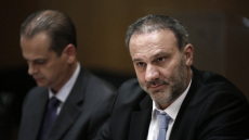 Προκαλεί ο Μαυραγάνης για τις ουρές: Φταίει ο κόσμος που παρανόησε