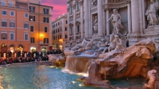Ιταλία: Τα χρήματα που συγκεντρώνονται στην Φοντάνα ντι Τρέβι θα δοθούν σε φιλανθρωπική οργάνωση 