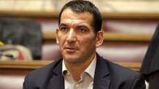 Υπέρ του αθλητικού νομοσχεδίου Πύρρος Δήμας και άλλοι Ολυμπιονίκες 