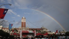 Το ουράνιο τόξο που σπάει τα ρεκόρ είχε διάρκεια 9 ωρών