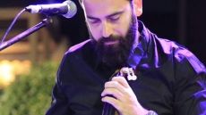 Ο Πέτρος Σαριδάκης επιστρέφει στο Ρυθμός Stage για τρεις μοναδικές βραδιές