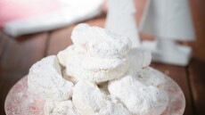 Η αυθεντική συνταγή για τους φημισμένους κουραμπιέδες Καβάλας