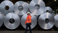 Σε ισχύ οι αμερικανικοί δασμοί 50% στις εισαγωγές χάλυβα και αλουμινίου - Οι διεθνείς αντιδράσεις και οι επιπτώσεις