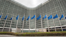 Συντάξεις: «Πράσινο φως» από το Euro Working Group για να μην περικοπούν 