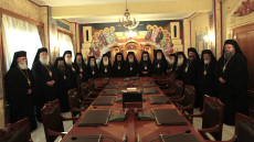 Ιερά Σύνοδος για Ίδρυμα Ευαγγελιστρίας Τήνου: «Χούντα» όσοι αφαίρεσαν το δικαίωμα ψήφου του μητροπολίτη!