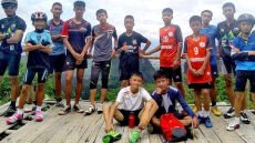 Ταϊλάνδη: Η είδηση του απεγκλωβισμού των 12 αγοριών και του προπονητή τους κάνει το γύρο του κόσμου 