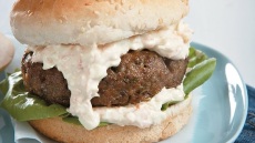 Υγιεινό burger για παιδιά