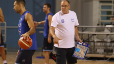 Εθνική μπάσκετ: «Με τη Σερβία το πιο δύσκολο παιχνίδι μας», δηλώνει ο Σκουρτόπουλος