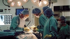 Πρωτοποριακή μεταμόσχευση ήπατος από οροθετική μητέρα στο παιδί της