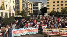 Συγκέντρωση συνταξιούχων στην Πλατεία Εθνικής Αντίστασης