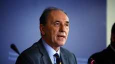 Γιώργος Σταθάκης: Φόρος 10%-15% σε μερίσματα άνω των 50.000 ευρώ