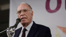 Ενωση Κεντρώων για παραίτηση Κοτζιά: Δύο το πολύ τρεις μήνες μένουν στην κυβέρνηση