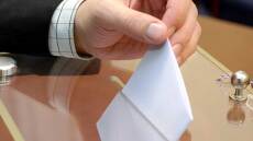 Δεκάδες χιλιάδες γιατροί στις κάλπες 