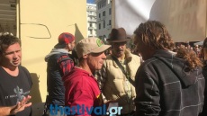 Ο Μανού Τσάο πήρε μέρος σε συγκέντρωση μουσικών του δρόμου στη Θεσσαλονίκη