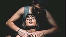 Το “Δενδρόσπιτο” στο θέατρο “Χυτήριο”