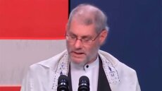 Βίντεο: Σάλος στις ΗΠΑ για τον ψεύτικο ραβίνο του Πενς που προσευχήθηκε για τα θύματα του Πίτσμπεργκ