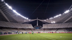 Αυτοψία στο ΟΑΚΑ από μηχανικούς της ΓΓΑ μετά την τρελή ταλάντωση στον αγώνα ΑΕΚ-Μπάγερν