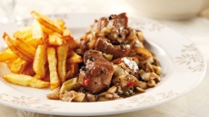 Τηγανιά πράσου με χοιρινό