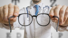 Πρεσβυωπία: Η νόσος των 40ρηδων