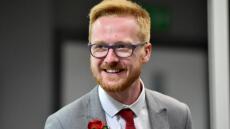 Βρετανία: Βουλευτής των Εργατικών αποκάλυψε στο κοινοβούλιο ότι είναι οροθετικός 