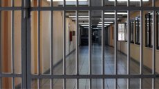 Θεσσαλονίκη: Πρώην διευθυντής των φυλακών Νιγρίτας Σερρών παρακολουθούσε με κοριό τις συνομιλίες συναδέλφων του