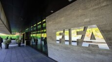Επιτροπή FIFA, UEFA: «Παρακολουθούμε τις εξελίξεις και ενημερώνουμε...»
