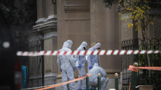 Βόμβα στο Κολωνάκι: Βγαίνει από τη ΜΕΘ ο τραυματίας αστυνομικός