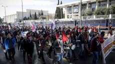 Οργή συνδικάτων για το αντιλαϊκό πολυνομοσχέδιο: Χωρίς μετρό, τραμ και πλοία, σήμερα