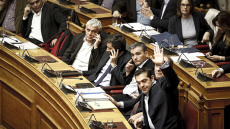 Αγριεύει το κυνήγι για τα σπίτια - Αναλυτικά όλα όσα φέρνει το πολυνομοσχέδιο