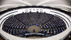 Ευρωεκλογές 2024: Οι νέοι/νέες στην πρώτη γραμμή, τι ζητούν όσοι ψηφίζουν για πρώτη φορά