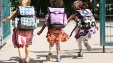 Πότε ανοίγουν τα σχολεία τoν Σεπτέμβριο, και πότε πέφτουν οι αργίες