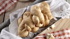 Νηστίσιμα κουλουράκια πορτοκαλιού με σουσάμι