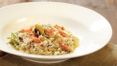 Ριζότο με μανιτάρια, θυμάρι και προσούτο